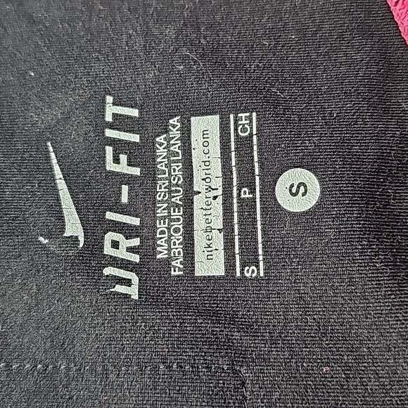 Nike drifit small pink and black athletic cropped leggings - Picture 6 of 7